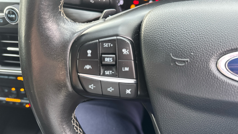 Ford Focus Vignale 1.5 EcoBoost 150 5dr Auto Petrol Estate